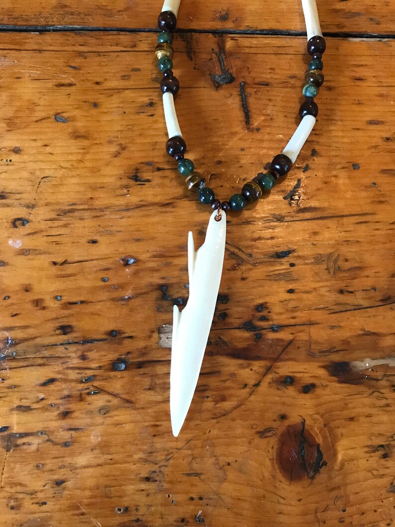 Alaskan bone Inuit style arrow tip necklace
