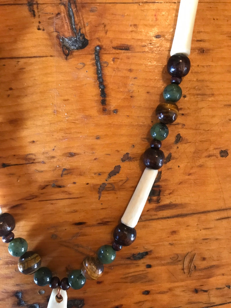 Alaskan bone Inuit style arrow tip necklace