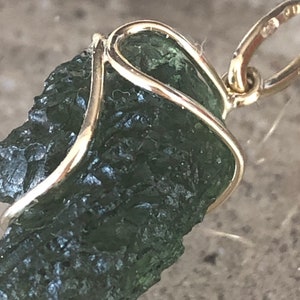 14k Gold Moldavite pendant, best green Moldavite in solid gold, raw Moldavite necklace, TOP Moldavite charm Certificate, from Czech Republic