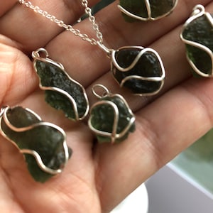Raw MOLDAVITE Spiral Pendant Moldavite Necklace, AUTHENTIC moldavite, moldavite jewelry,spiritual natural Moldavite, Moldavite talisman,gift