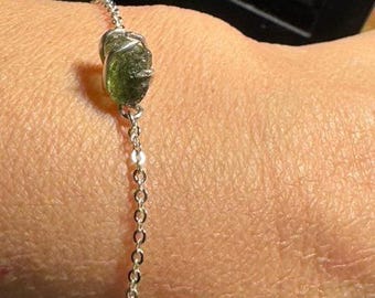 Bracelet moldavite, argent sterling ou or, carte d'authenticité, moldavite certifiée, bracelet réglable, moldavite brute, bracelet chaîne