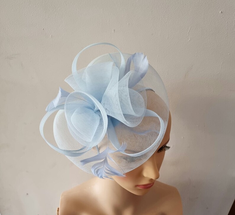 Babyblau, hellblau, hellblauer Fascinator mit Blumen-Stirnband und Clip-Hochzeitshut, Royal Ascot Ladies Day Bild 1