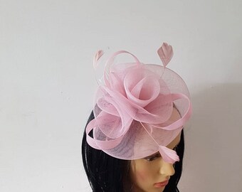 Hellrosa, rosa Fascinator mit Blumen Haarband und Clip Hochzeit Hut, Royal Ascot Ladies Day