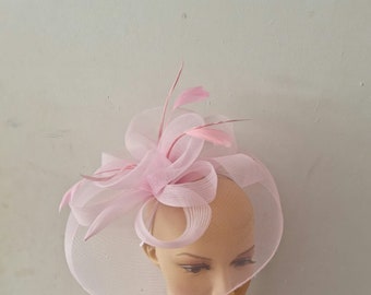 Fascinator rose clair, rose poudré avec bandeau à fleurs et chapeau de mariage à pince, Royal Ascot Ladies Day