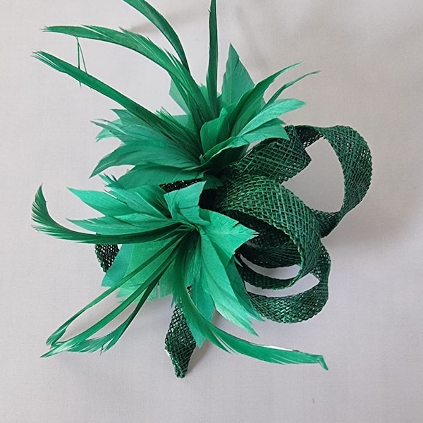 New Forest Green Colour Small size Fascinator with clip For wedding day ,Women’s Day