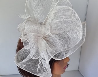 New White Colour Fascinator With Flower Headband and Clip Wedding Hat,Royal Ascot Ladies Day