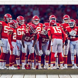 Patrick Mahomes Huddle Canvas Print - Kansas City Chiefs - Wall Art, Sports Art Print, Man Cave, Canvas Art, Gift, Football Poster