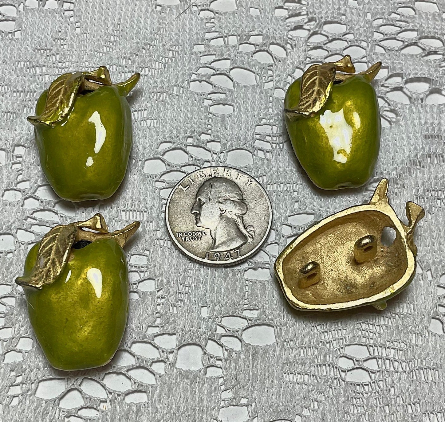4 Vintage Metal Enameled Green Apple Buttons 35mm x 24mm