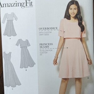 Uncut Simplicity Amazing Fit Sewing Pattern #8047 for Misses&#39; Dress. Sizes 6-14.