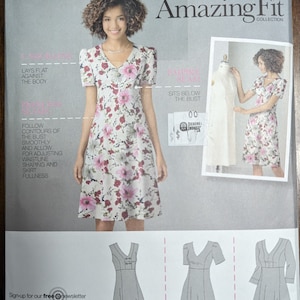 Uncut Simplicity Sewing Pattern #2247 for Misses/Women&#39;s Dress with 3 Variations.  Sizes 10-18