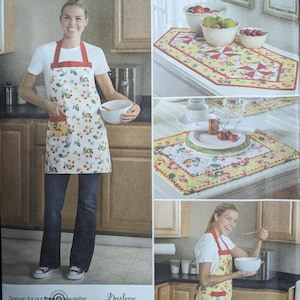 Uncut Simplicity Sewing Pattern #2691 for Table Runner, Place Mats and Misses&#39; Reversible Apron. Sizes S-XL.