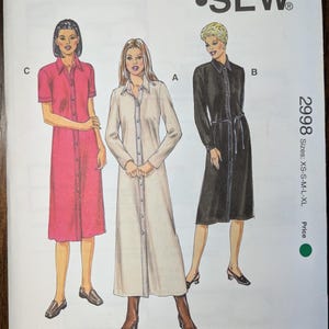 Uncut Kwik Sew Sewing Pattern #2998 for Misses and Misses&#39; Plus Size Dresses. Sizes XS-XL.