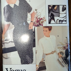 Uncut Vintage Vogue Sewing Pattern #7152 for Misses&#39; Dress with Sleeve Variation. Sizes 12-16.