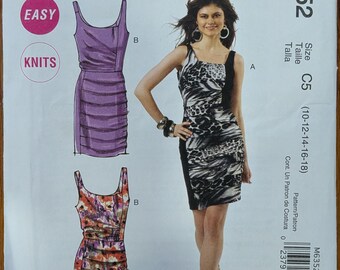 Uncut McCall's Easy Knits Sewing Pattern M6352 for Misses' Dresses. Sizes 10-18.