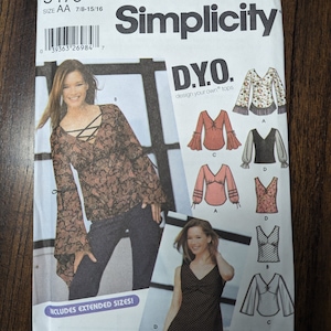 Uncut Simplicity Sewing Pattern #5479 for Junior&#39;s Design Your Own Top in 2 Lengths With Bodice and Sleeve Variations.  Sizes 7/8 - 15/16.