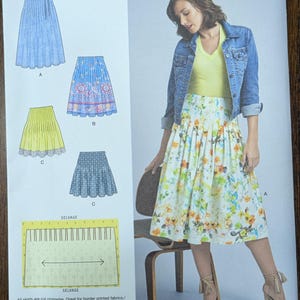 Uncut Simplicity Sewing Pattern #8555 for Misses&#39; Pleated Skirt in 3 Lengths. Sizes 6-14.