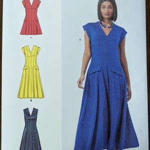 Uncut Simplicity Sewing Pattern #S3097 for Misses and Misses&#39; Plus Size Dress with Sleeve and Length Variations. Sizes 8-16 and Sizes 18-26.