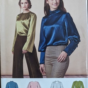 Uncut Simplicity Sewing Pattern #R10025 for Misses&#39; Plus Size Blouses with Front and Sleeve Variations.  Sizes 14-22.