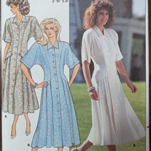 Uncut Butterick Sewing Pattern #4822 for Misses&#39; Dress with Length Variation. Sizes 6-10.
