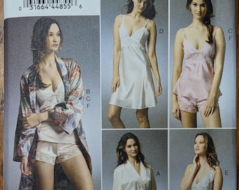 Uncut Vogue Sewing Pattern V8888 for Misses and Misses' Plus Size Robe, Camisole, Slip and Panties. Sizes 14-20.