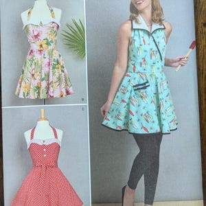 Uncut Simplicity Sewing Pattern #S8857 for Misses&#39; Aprons. Sizes S-L.