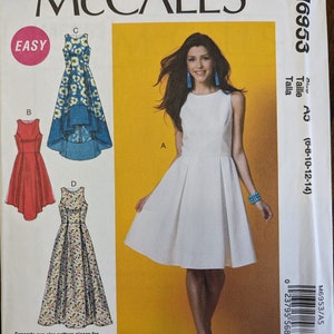 Uncut McCall&#39;s Sewing Pattern #M6953 for Misses&#39; Dresses. Sizes 6-14.
