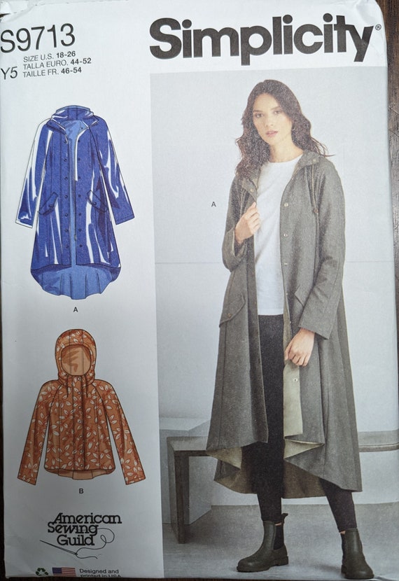 Uncut Simplicity Sewing Pattern #S9713 for Misses' and Misses