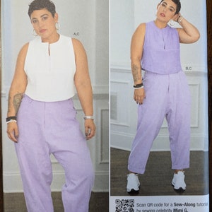 Uncut Simplicity Sewing Pattern #S9754 for Misses&#39; Plus Size Top and Cargo Pants. Sizes 18-26.