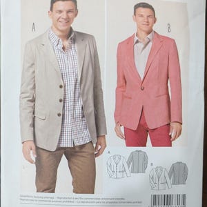 May include: A sewing pattern for a blazer with two different styles. The pattern is for sizes EUR 44-54 and US 34-44. The pattern includes seam and hem allowances. The text on the pattern says "All patterns with seam and hem allowances. Avec surplus de couture et d'ourlet. Con margenes para costura y dobladillos."