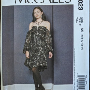 Uncut McCall&#39;s Sewing Pattern #M8023 for Misses&#39; Dress. Size 6-14.