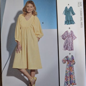 Uncut McCall&#39;s Sewing Pattern #R11546 for Misses&#39; Dresses with Sleeve and Length Variations. Sizes XS-S-Med.