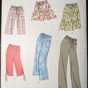 Uncut Simplicity Sewing Pattern #2414 for Misses&#39; Pants in 2 Lengths or Shorts and Skirt in 2 Lengths. Sizes 8-16.