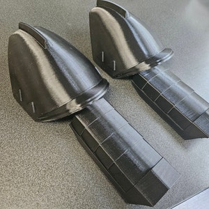 Shin Hati shoulder armor set