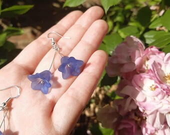 Boucles d’oreilles Bluebell avec crochets en argent sterling fleurs bleues