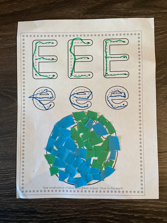 Preschool Page-a-Day Journal – Letter of the Week Alphabet Activity