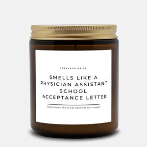 Vela con aroma a asistente médico (carta de aceptación escolar), frasco marrón de 9 oz