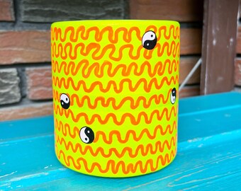 Big pot neon fluo yellow orange ying yang y2k botanical plant garden gardening home decor decoration handmade gift zigzag living office