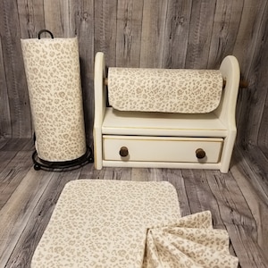 Leopard Print. Set of 25 Flannel Reusable Paper Towels (24 Towels + 1 Mesh Insert) Zero Waste. 1 Ply
