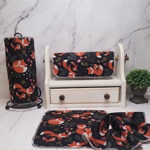 Foxes. Set of 25 Flannel Reusable Paper Towels (24 Towels + 1 Mesh Insert). Zero Waste. 1 Ply