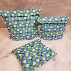 Snack Bags. Eco-Friendly, Food Safe, Reusable, Waterproof, Washable. GREEN APPLES