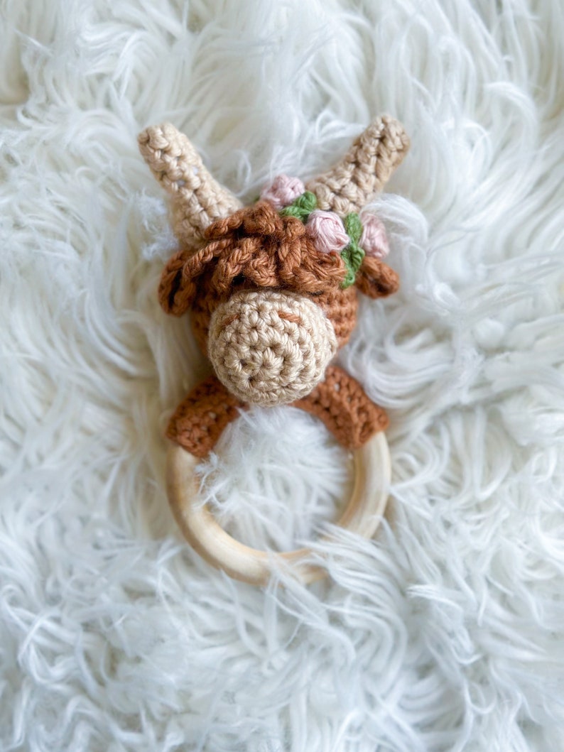 Crochet baby rattle CLYDE the HIGHLAND COW image 6