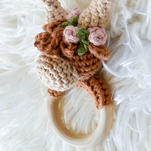 Crochet baby rattle CLYDE the HIGHLAND COW image 7