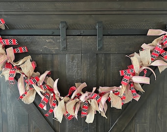 5' Country Ribbon Garland, Mantle Decor, Farmhouse Garland, Farmhouse Decor, Ladybug Decoration, Farmhouse Rustic Garland