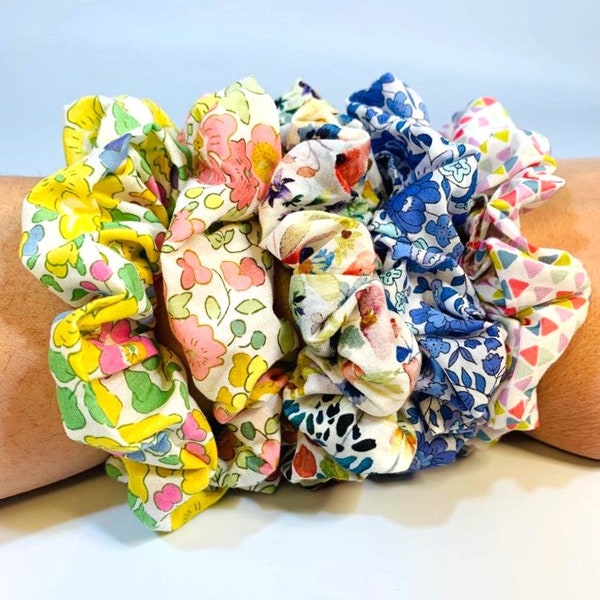 Liberty Hair Scrunchie  - Floral Liberty London Tana Lawn™ Cotton - Hair Ties - Hair Accessories UK - Kid Scrunhies - Fashion - Gift for Her