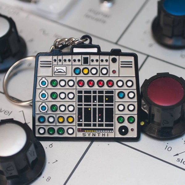 Synthesizer Vintage EMS Synthi A AKS Miniature. metal key ring