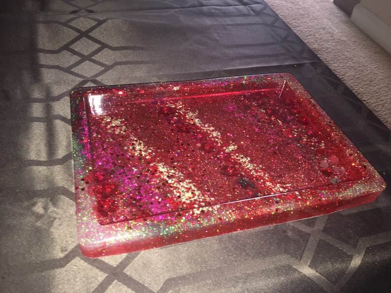 red pink and silver glass Serving TrayDecorative Trayrolling tray:Made of Pure Resin and Crushed Glass Deep red and pink