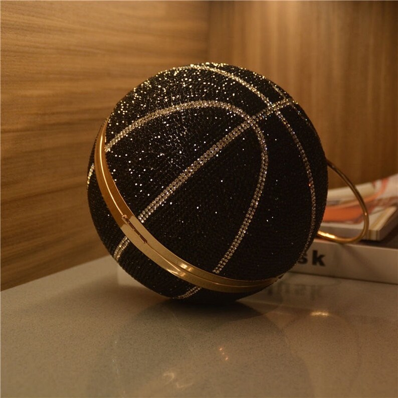 round basket purse