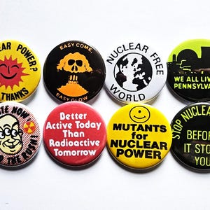 Reproduction vintage d'aimants et d'ouvre-bouteilles. Série nucléaire 02