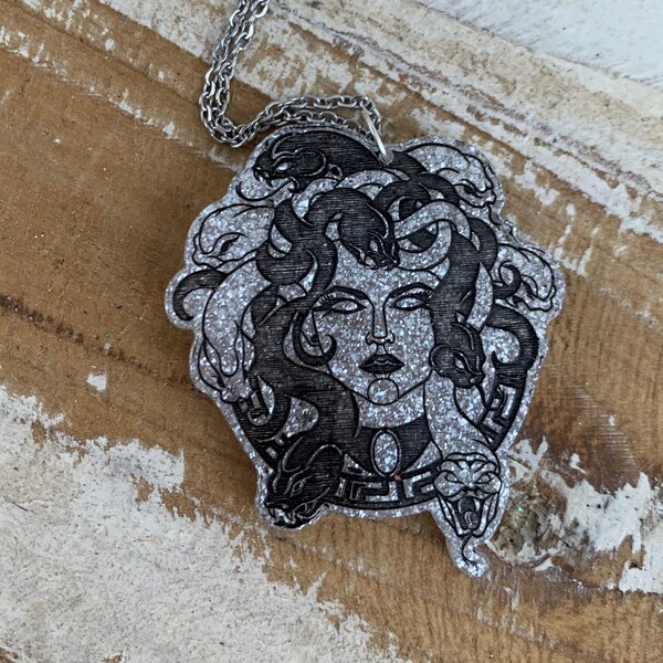 Necklace medusa clearance