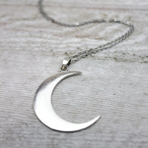 Silver Crescent Moon Necklace Witch, Long Boho Layered Necklace for Women, Celestial Jewelry Witchy Gifts for Her, Minimalist Necklace